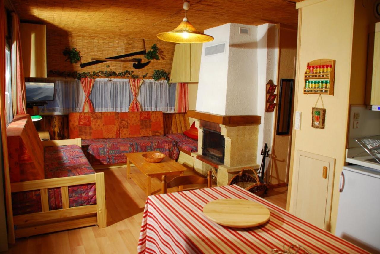 Chalets Des Trois Hetres Пломбьер-ле-Бен Экстерьер фото